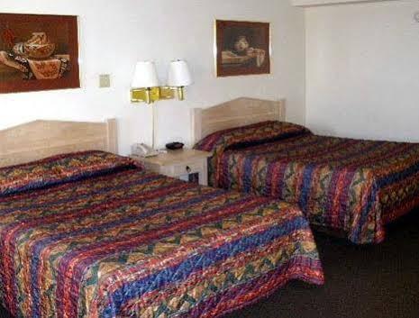Rodeway Inn Whites City Extérieur photo
